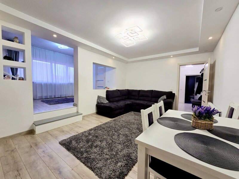 Dobroesti - Pantelimon 7 Camere Casa La Curte Cu Garaj