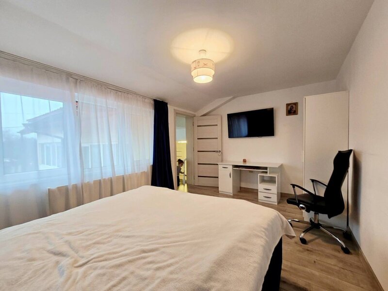 Dobroesti - Pantelimon 7 Camere Casa La Curte Cu Garaj