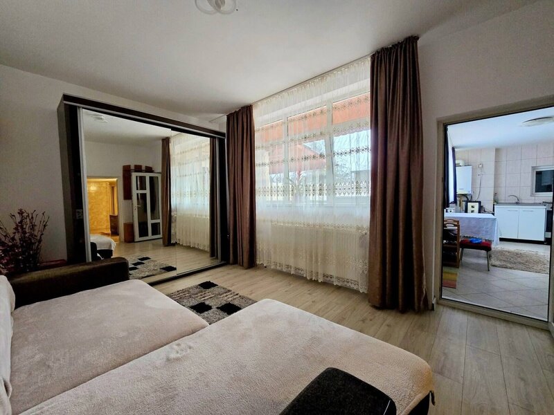 Dobroesti - Pantelimon 7 Camere Casa La Curte Cu Garaj