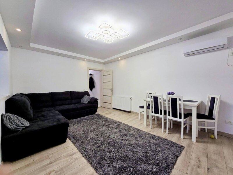 Dobroesti - Pantelimon 7 Camere Casa La Curte Cu Garaj