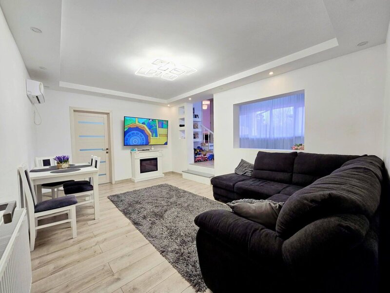 Dobroesti - Pantelimon 7 Camere Casa La Curte Cu Garaj